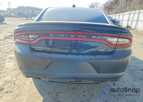 2015 Dodge Charger Sxt z USA, uszkodzony, nr VIN 2C3CDXJG1FH919567